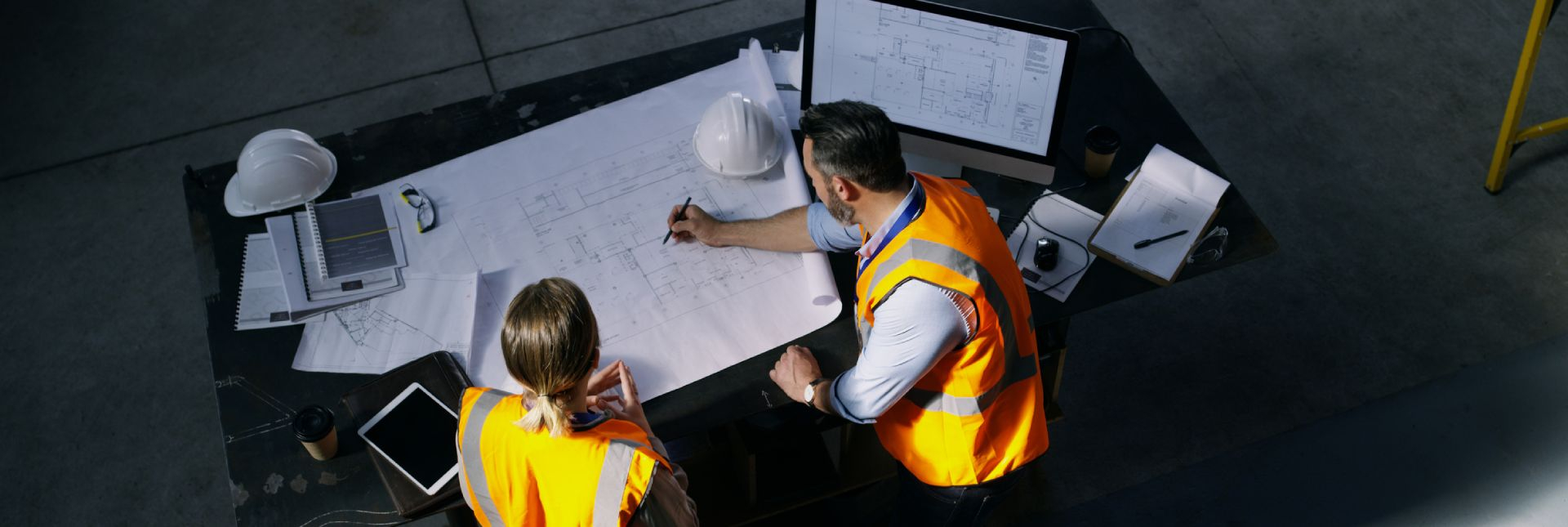 2 ingénieurs au travail
